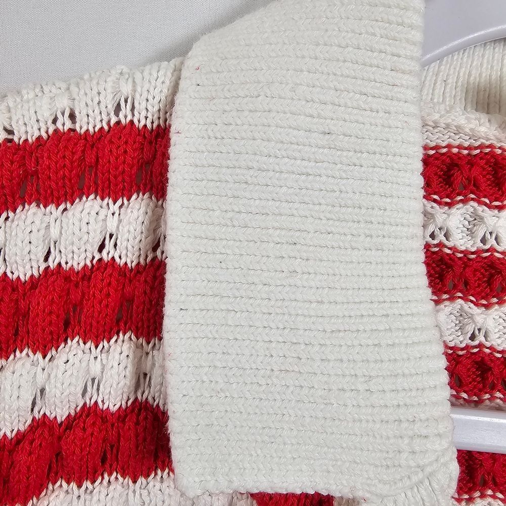 Old Navy Button Down Crochet Sweater in Red Stripe - Size M - Picture 10 of 11